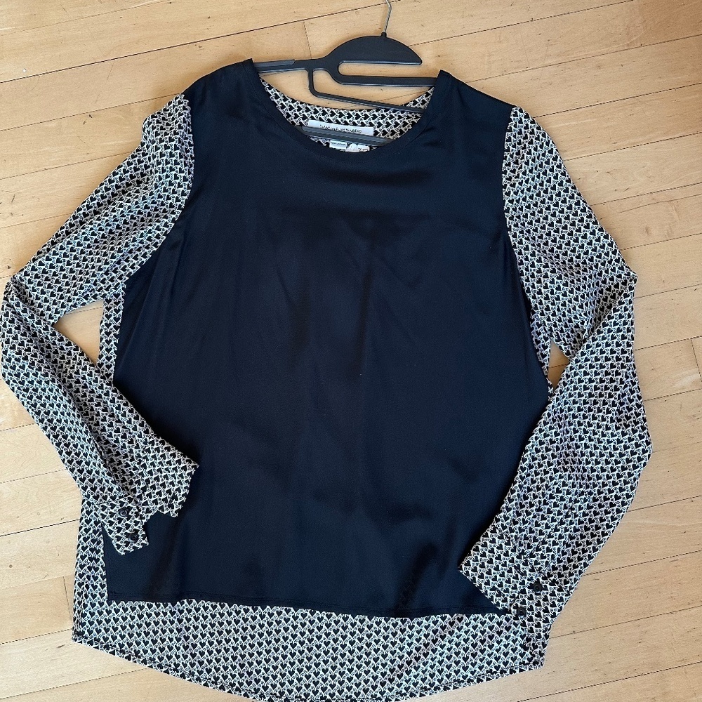 Diane Von Furstenberg Heart print silk top, 10, DH - Picture 3 of 7